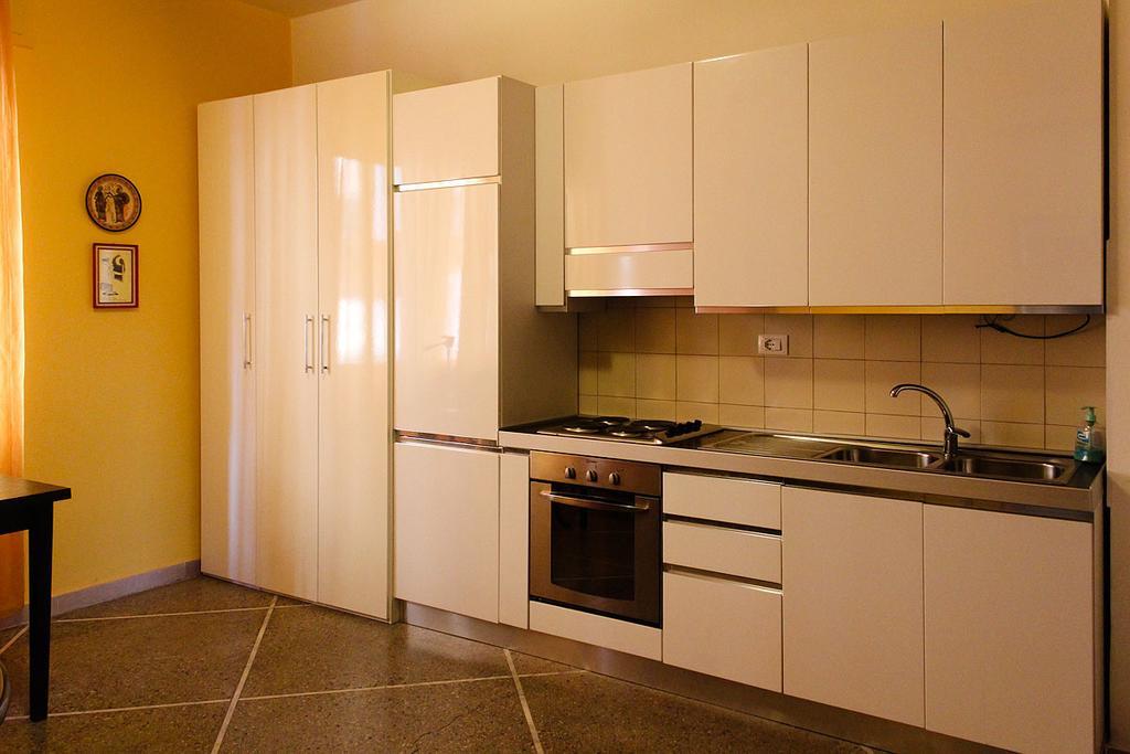 Guesthouse Stazione Pisa Centro Екстер'єр фото